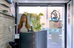 negozio in centro Cassano Magnago arredato per attività di parrucchiera/parrucchiere in vendita o locazione